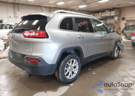 2015 Jeep Cherokee Latitude z USA, uszkodzony, nr VIN 1C4PJMCB2FW715061